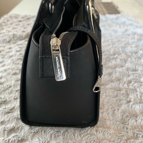 Michael Kors Snake Skin Bag - Picture 4 of 8